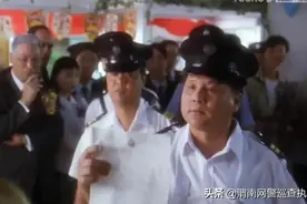 荐股大师笑弯了腰，9.9元报名财商课，进群收割韭菜一片图片