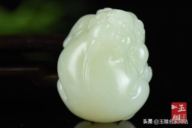 貔貅手链头朝哪个方向好（貔貅佩戴注意的事是什么）