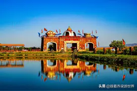 通湖草原 将沙漠 湖泊 敖包 蒙古包融入在一起的丝路奇观（宁夏游02）图片
