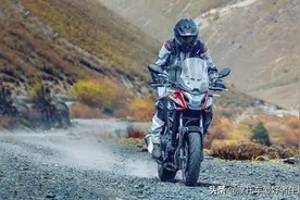 CB400F和CB400X，3.7W的价格，你爱吗？提车晚了有得你哭，行动吧图片