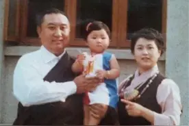 十世班禅活佛破例娶妻，女孩19岁，女孩：我就是佛祖派来考验你的图片