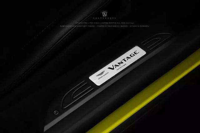 深度体验阿斯顿•马丁V8 Vantage：只为读懂你的美