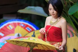 趣点金瓶梅 86回 陈敬济起心生外意 潘金莲狼藉离家门图片