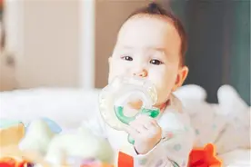 为何宝宝一到6个月大就发烧？不是巧合，父母的针对性预防很重要图片