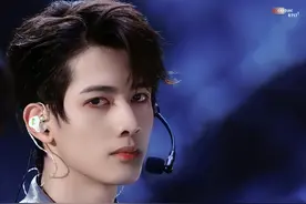 庆怜卡位淘汰？未成团弟弟被喊话原地成团，可以Dream一下二团吗图片