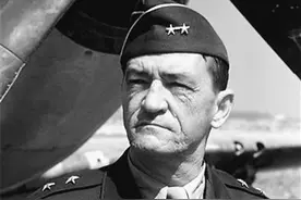 陈纳德：晚年和美国妻子离婚，舍弃大量家产，回到中国办航空公司图片