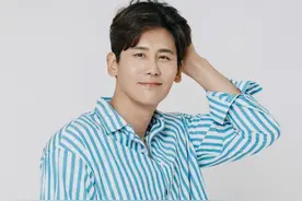 从国家级运动员到央视亲儿子，于晓光是如何崩塌中韩好男人人设的图片