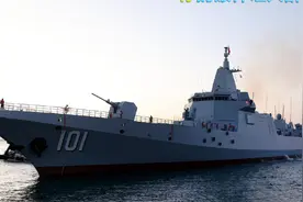 中国055驱逐舰到底有多强？强悍的性能，连美国海军都争相仿制图片