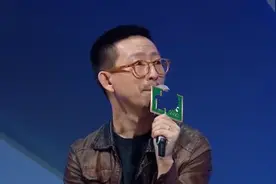 丁太升毒舌评价高进土，节目里互怼还不够，半夜发文battle三回合图片