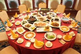 有餐厅退订率高达100%！餐企年夜饭又要“凉”了？图片