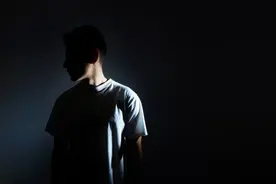 拿命换钱的试药人：赚快钱上瘾，总担心突然死掉图片