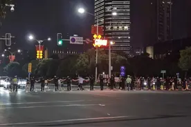 南昌：紧急通知！今天起，秋水广场限流！图片