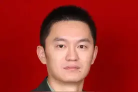 自主择业军转干部胡涛：以医者担当践行初心使命图片
