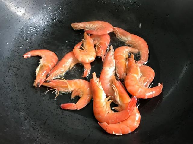 老何说菜丨美极虾简约不简单，鲜到爆