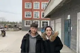 两个聋哑人的姐弟恋，跨越1300公里异地恋，结婚后月入过万图片