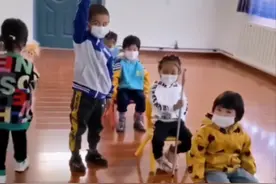 一段小朋友让座视频，让法媒猛夸日本教育，结果发现是中国人图片