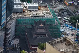 因《疯狂的石头》而出名的重庆罗汉寺，如今已被淹没在钢筋水泥中图片