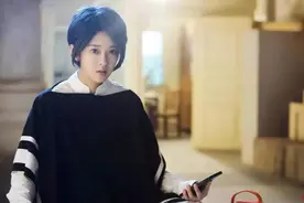 还记得《闪光少女》中的千指大人吗？她留起长发来真的美呆了图片