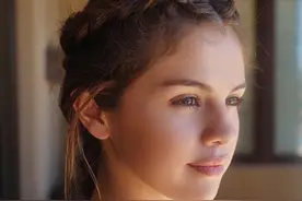 欧美女明星，赛琳娜·戈麦斯图片