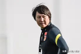 国足首仗李铁安排2队长联袂首发？吴曦蒿俊闵于大宝职责不同图片