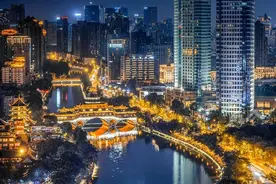 成都市夜间消费全国第一！高新区入围出行最旺盛十个城市中心区图片