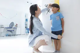孩子长不高，可能是吃了三种“伤骨骼”的食物，再继续喂或伤大脑图片