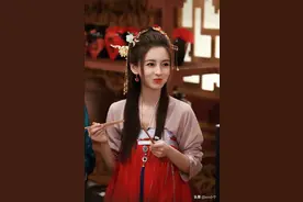 Angelababy古风一袭齐胸襦裙明艳动人 巧笑嫣兮 真的好吃她的颜图片