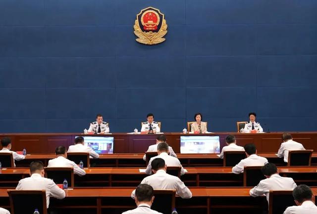 「人民法治」三分钟新闻下午茶