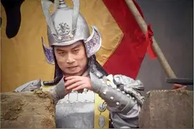 “赵云”扮演者张山沉寂了：大舅哥陈佩斯为何不提携他？图片