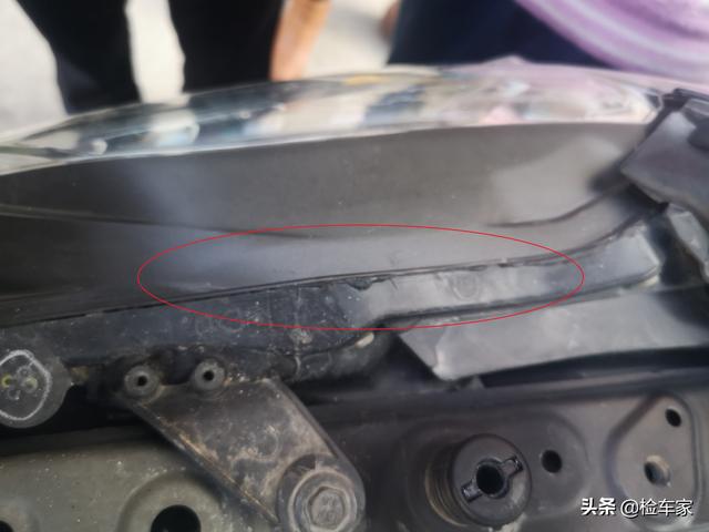 报价22万的雷克萨斯RX270，开10万公里就漏油，还能传三代吗？