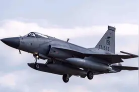 枭龙到底是谁的，巴基斯坦卖21架，国人凭啥兴奋？图片