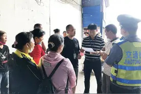 南明区查处一起私家车接送旅行团违法行为图片