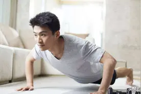 健身也会越练越丑？俯卧撑、仰卧起坐等多个动作要领你是否知晓！图片