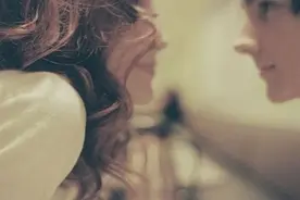 小别胜新婚，别多久才能胜？图片