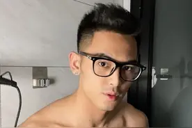 南京筋肉小狼狗走红，颜值身材撩爆网友，这身材着实令人羡慕图片