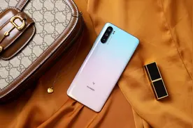 华为麦芒9图赏：6400万后置三摄+22.5W快充，2199元起香不香？图片