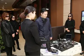 私人女保镖年薪50万，但必须接受这种“潜规则”，让人很心酸图片