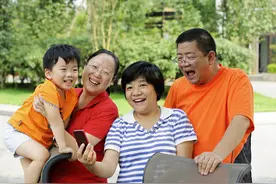 “人到老年，最靠不住的就是老伴”，62岁老人说出了心里话图片