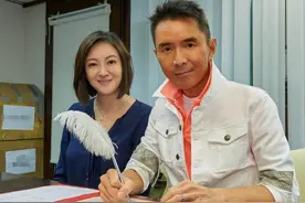 54岁林立洋被娇妻怀疑出轨，两女网上不断互撕，狂甩聊天记录图片