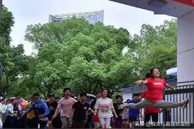 湖南“一字马”女孩成绩出来了，仅457分，她是另一个“林欢”吗图片