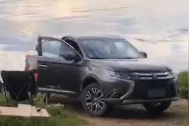 自驾游客在云南大理洱海边洗车 被罚2000元图片