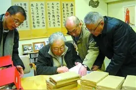 他把价值10亿的183件国宝，无偿捐献给美国，给国内的却卖3200万图片