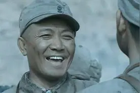 亮剑：李云龙攻打平安县城，为何总部一无所知？只因少了这个卧底图片
