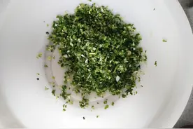 让我来教你做好吃的肉丸子，孩子天天吵着吃图片