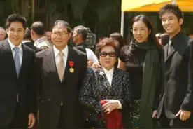 霍启刚祖母吕燕妮低调病逝，将与霍老合葬，生前曾格外宠爱郭晶晶图片