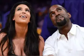 卡戴珊约会好莱坞鲜肉，侃爷交往22岁新女友，依然崩溃破防图片