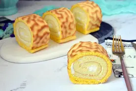 揭秘85℃家向阳坊卖断货的虎皮蛋糕卷怎么做！图片