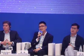 "登顶"上海首富，他的身家超过2000亿，背后这个人功不可没图片