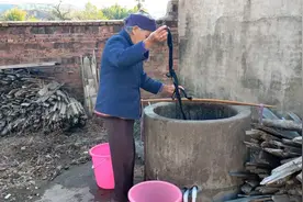 农村人现在不爱吃井水了，改用净水机过滤水，二者哪个效果更好？图片