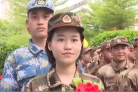 广西一22岁女主持人剪掉长发参军，人美心善，获得网友点赞图片